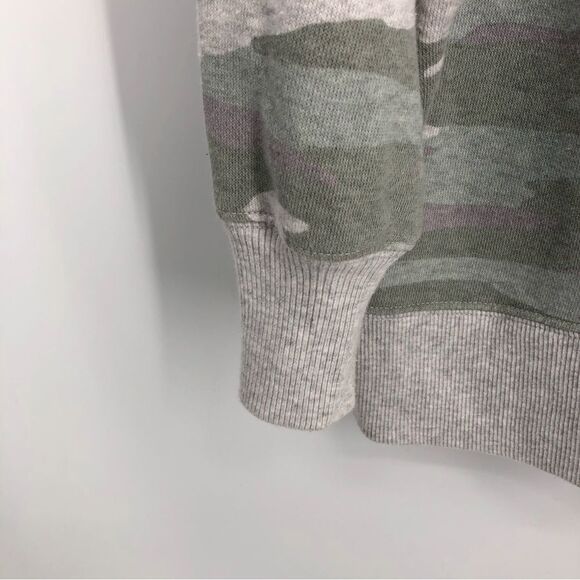 Aerie Camo Sweatshirt Womens Medium Gray Green Side Slits Oversized Souchy Rib - Picture 6 of 10